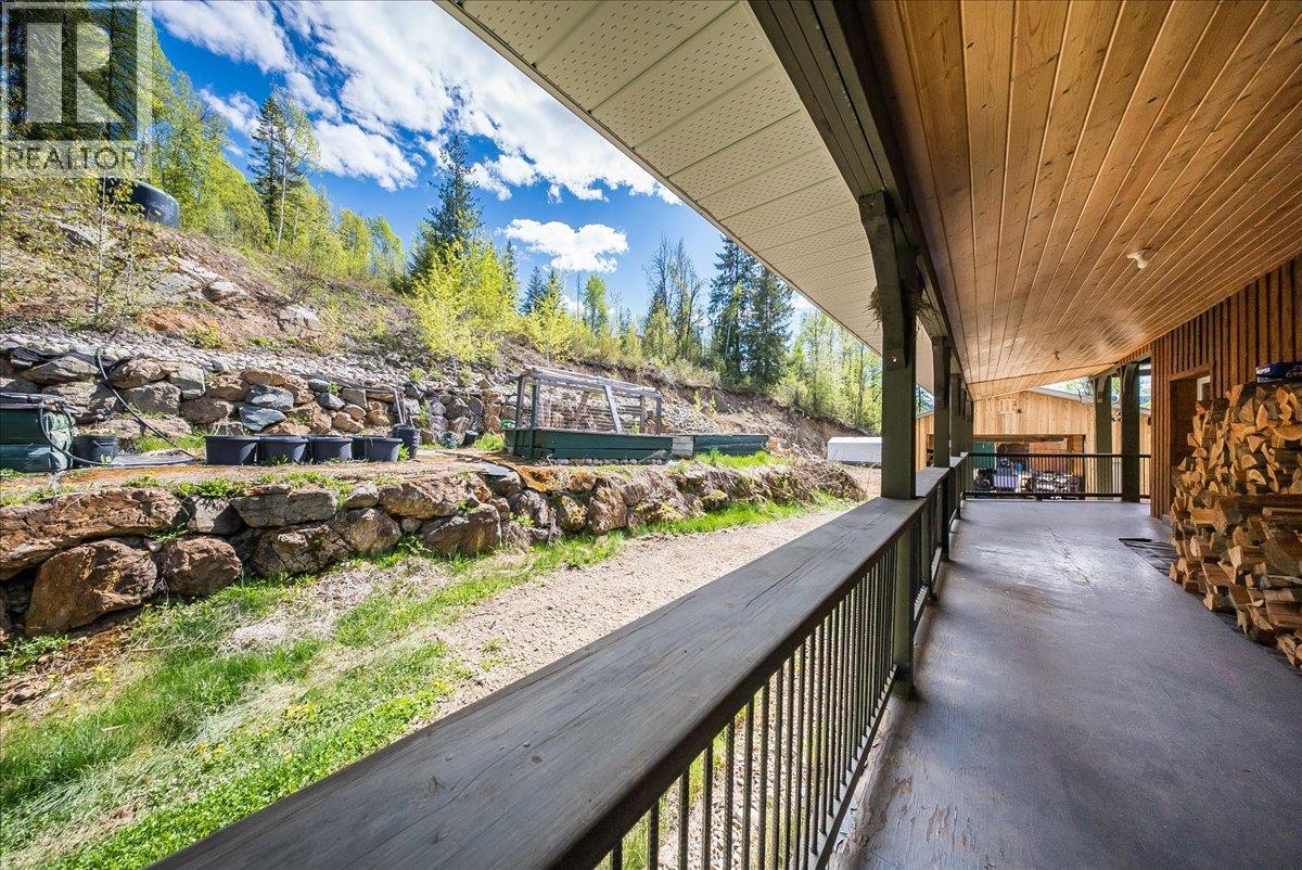 1232 Mcleod Road, Beaver Falls, British Columbia  V0G 1L1 - Photo 34 - 10385632