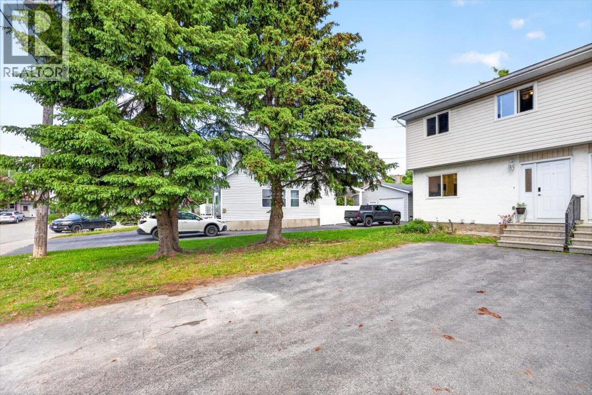 33a Mt Trinity Avenue, Fernie, British Columbia  V0B 1M3 - Photo 40 - 10389803