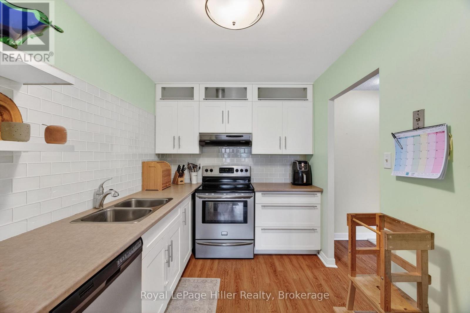 103 - 11 Cobourg Street, Stratford, Ontario  N5A 3E4 - Photo 10 - X13249460
