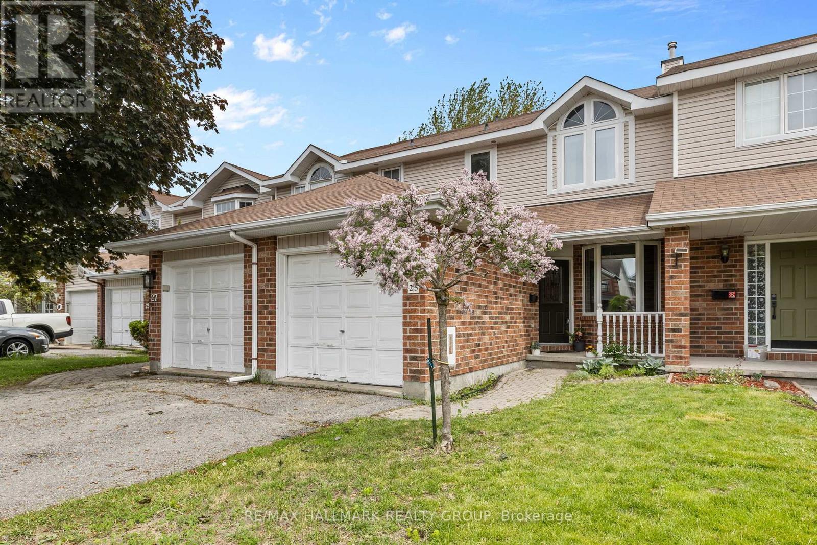 25 Oriska Way, Ottawa, Ontario  K2J 4N7 - Photo 2 - X13034848