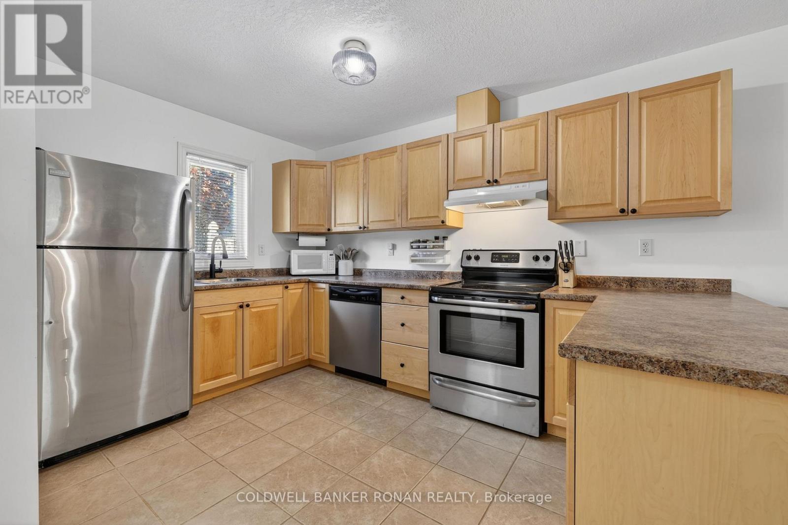 505 Thomas Street, Clearview, Ontario  L0M 1S0 - Photo 5 - S13240902