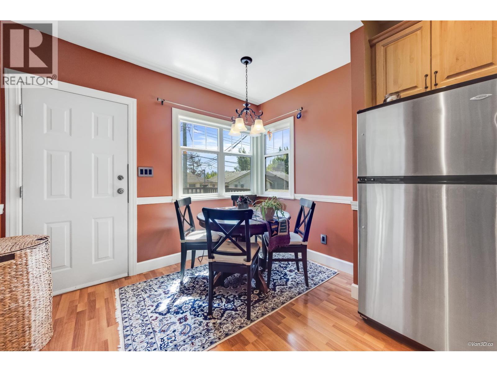 Listing image 5