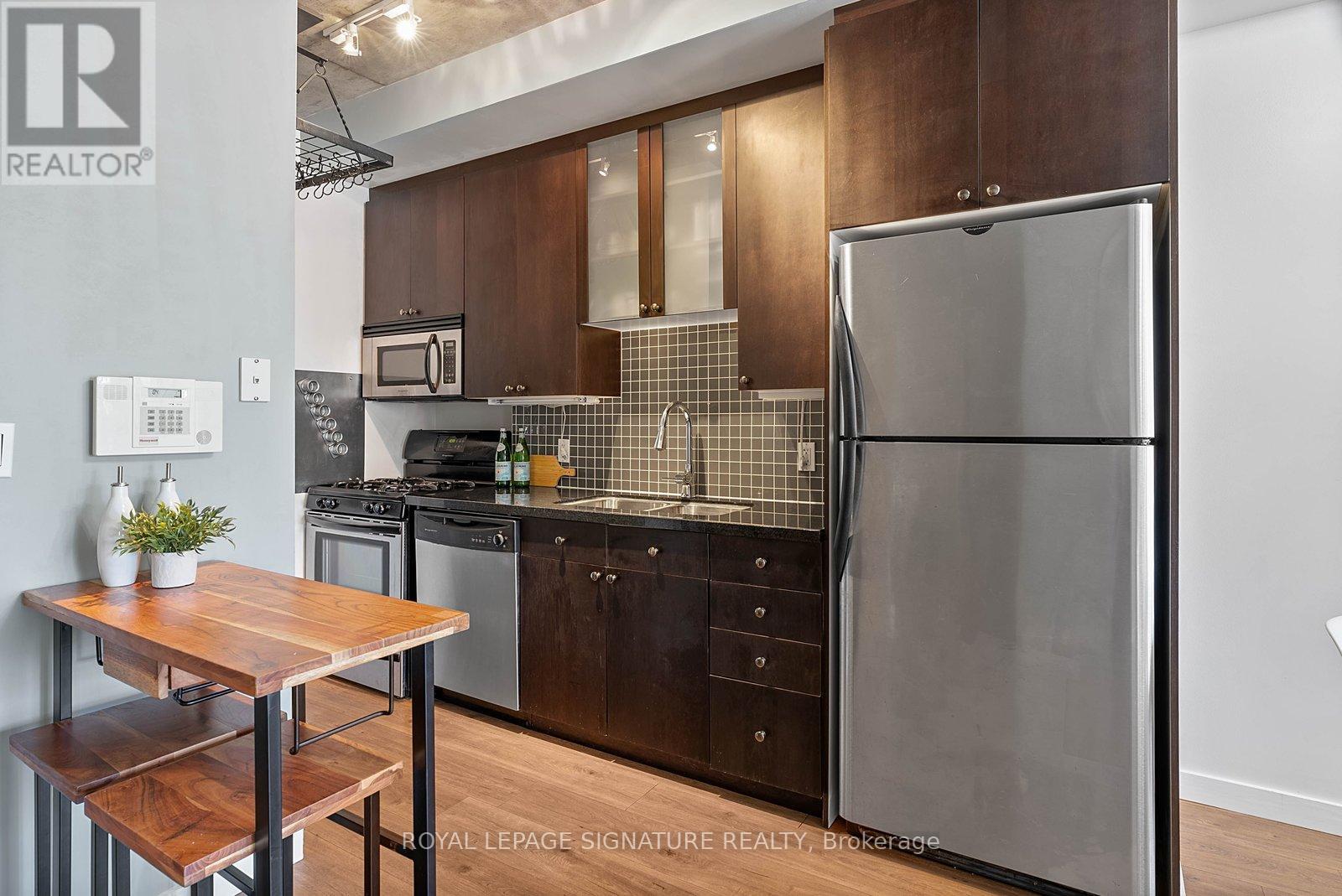 411 - 1 Shaw Street, Toronto, Ontario  M6K 0A1 - Photo 7 - C13249504