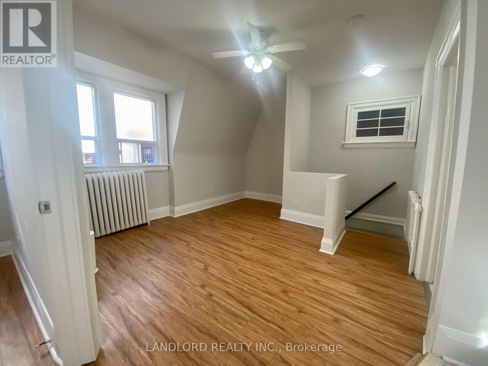 E - 341 St Clair Avenue W, Toronto, Ontario  M5P 1N3 - Photo 11 - C13249528