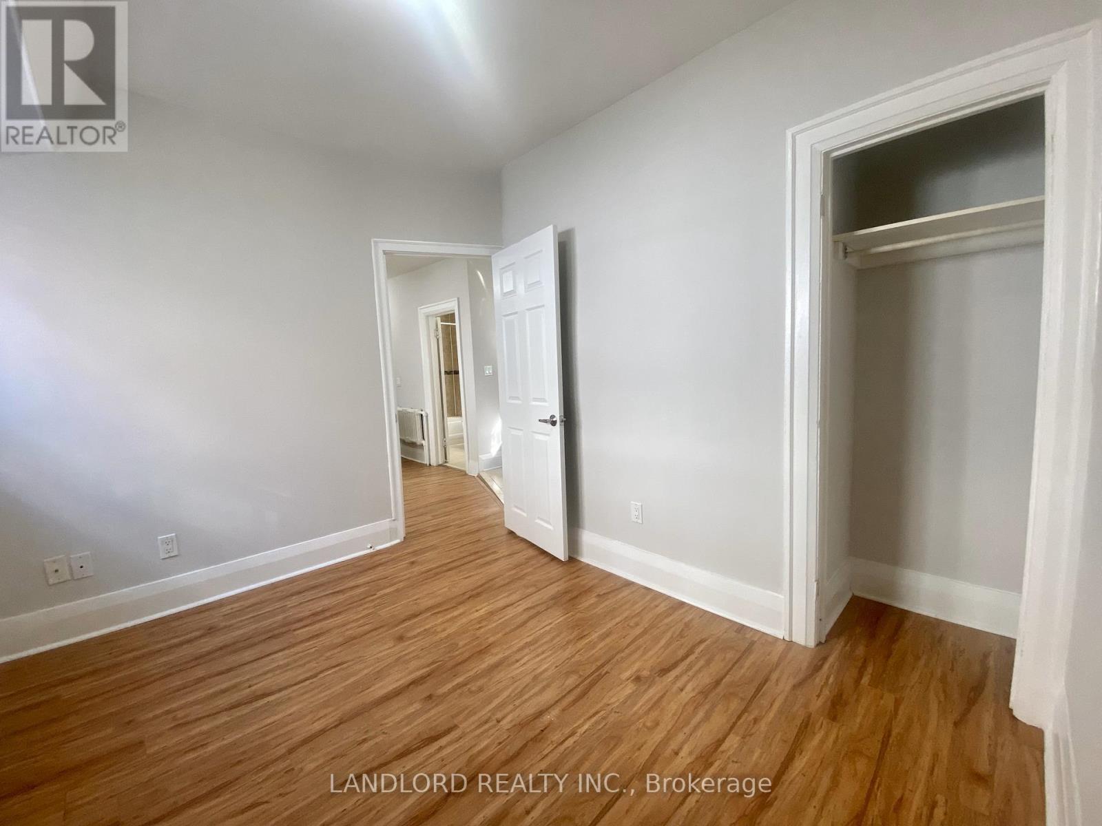 E - 341 St Clair Avenue W, Toronto, Ontario  M5P 1N3 - Photo 15 - C13249528