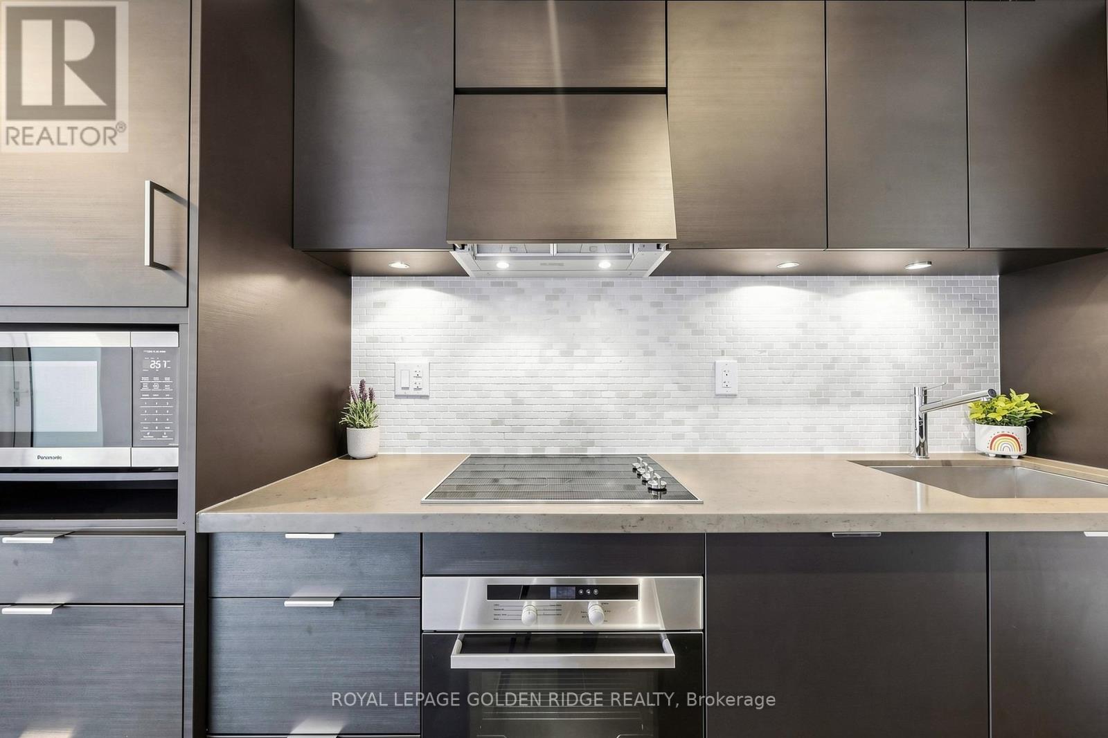 1108 - 21 Widmer Street, Toronto, Ontario  M5V 0B8 - Photo 15 - C13249564