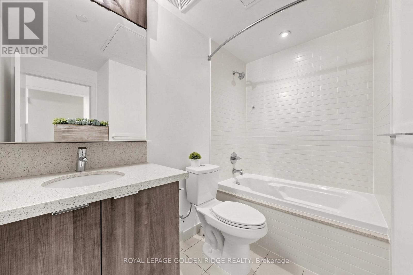 1108 - 21 Widmer Street, Toronto, Ontario  M5V 0B8 - Photo 30 - C13249564