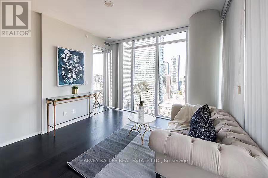 2202 - 75 St Nicholas Street, Toronto, Ontario  M4Y 0A5 - Photo 6 - C13249674