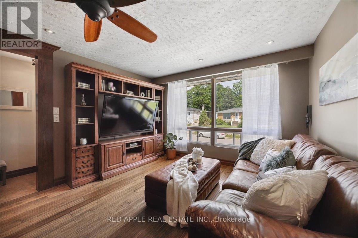112 Luxury Avenue, Bradford West Gwillimbury (Bradford), Ontario  L3Z 1T4 - Photo 17 - N13249606