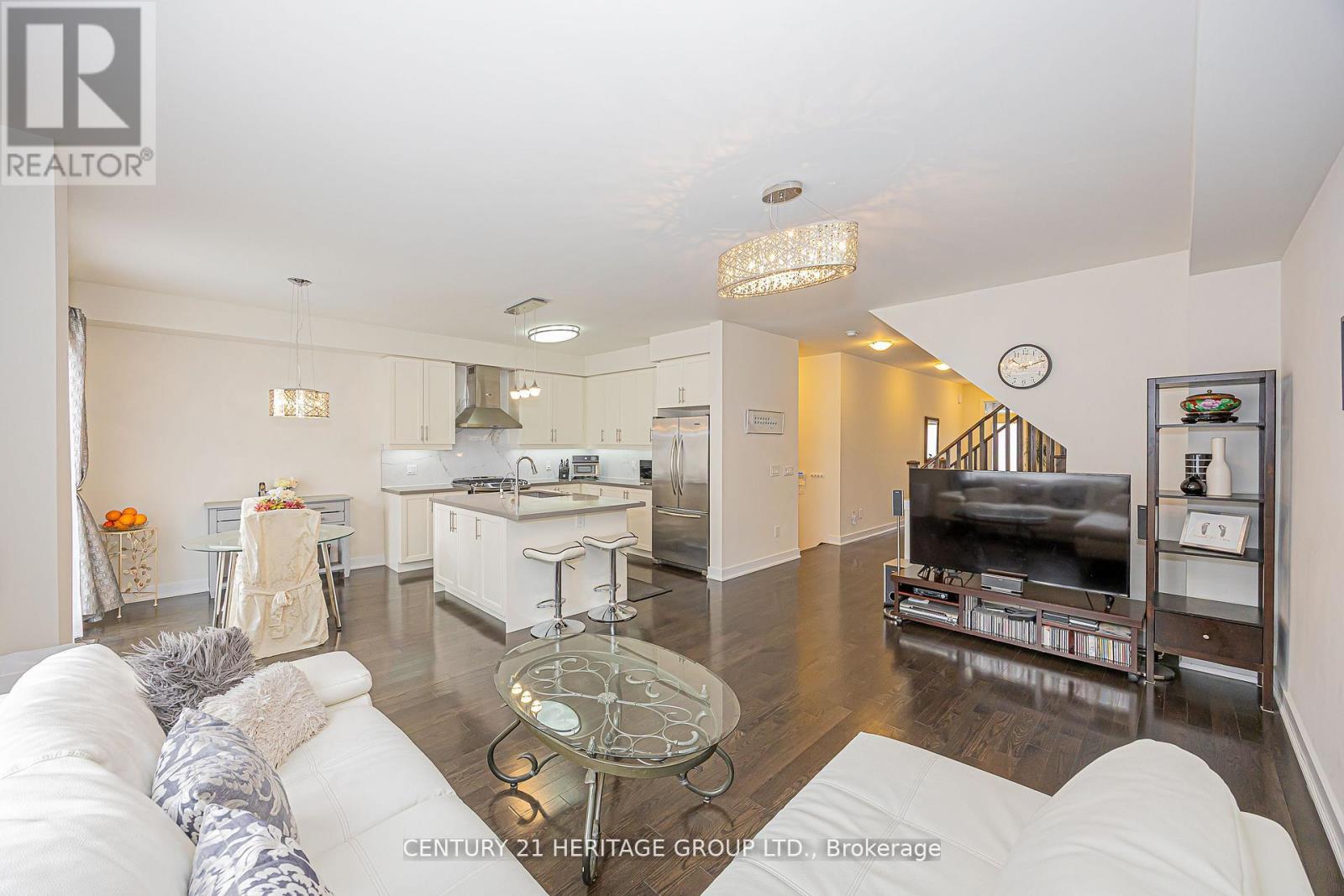 25 Helliwell Crescent, Richmond Hill, Ontario  L4E 1C7 - Photo 9 - N13249628