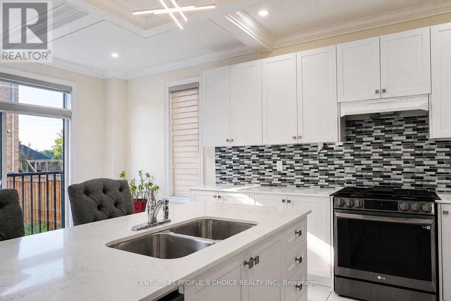 64 Coldwell Bay Circle, Vaughan, Ontario  L4H 5E9 - Photo 29 - N13249688