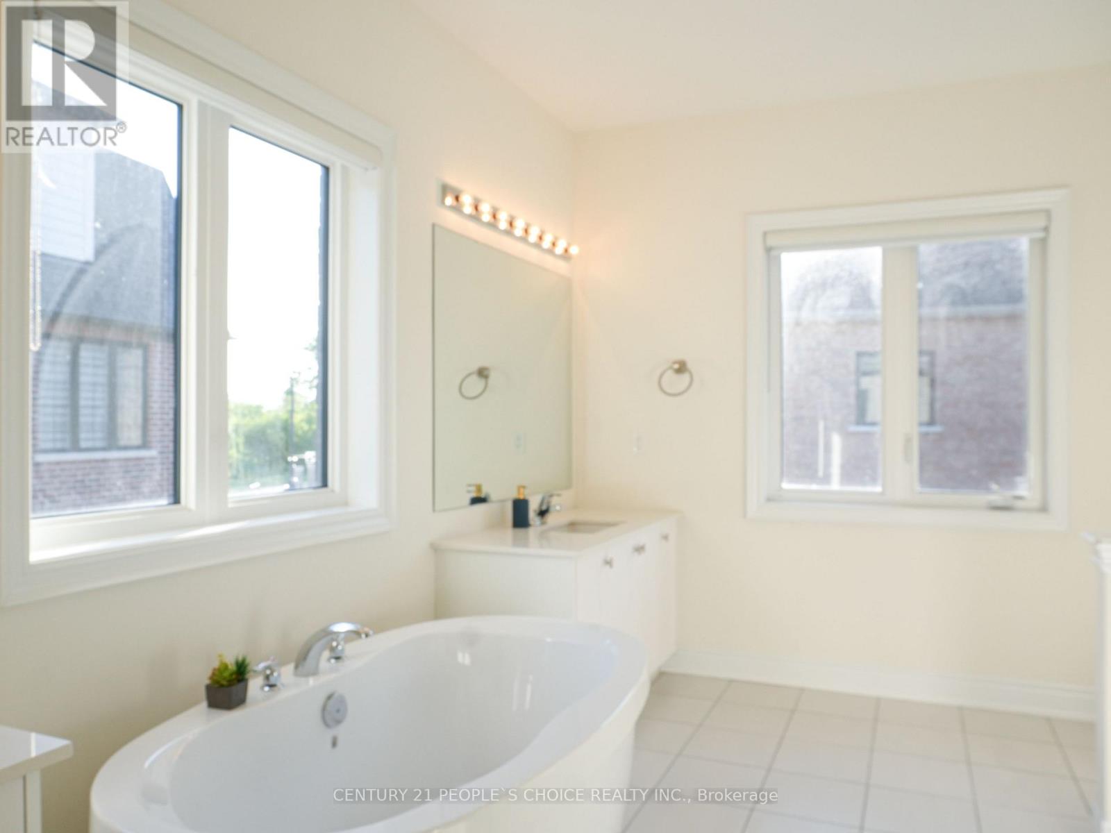 64 Coldwell Bay Circle, Vaughan, Ontario  L4H 5E9 - Photo 8 - N13249688