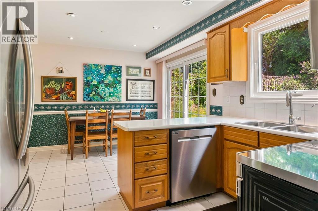 255 Spring Garden Road, Oakville, Ontario  L6L 5H5 - Photo 12 - 40837234