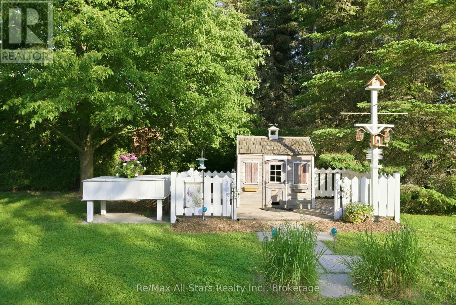 4 Circle Drive, Scugog, Ontario  L9L 1N9 - Photo 45 - E13249812