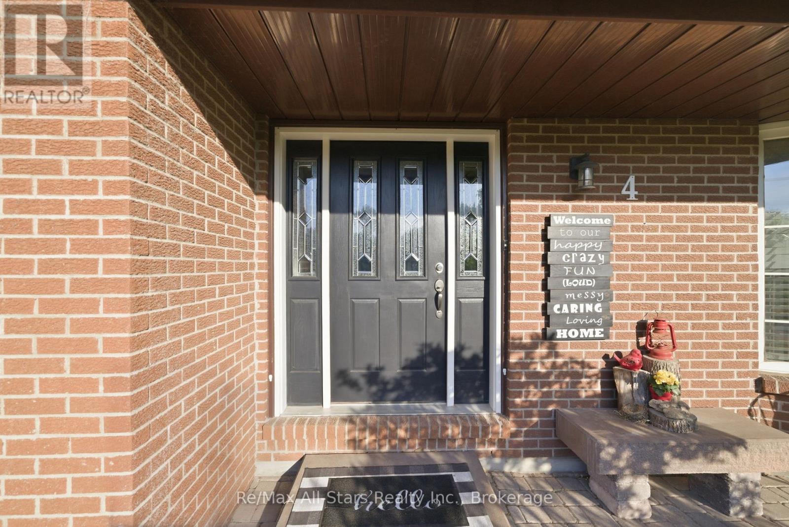 4 Circle Drive, Scugog, Ontario  L9L 1N9 - Photo 6 - E13249812