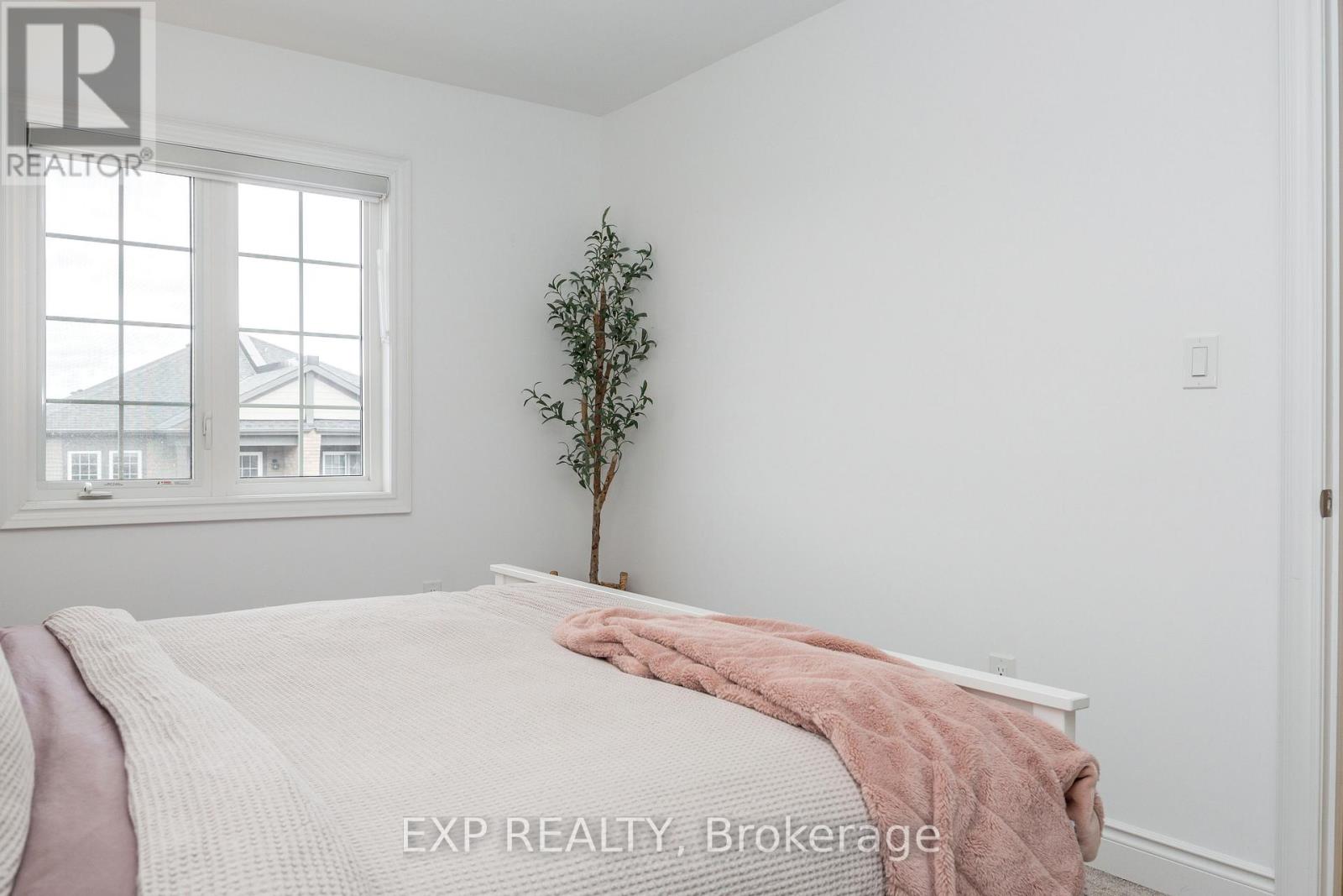 48 Hay Lane, Barrie, Ontario  L9J 0T8 - Photo 30 - S13249600