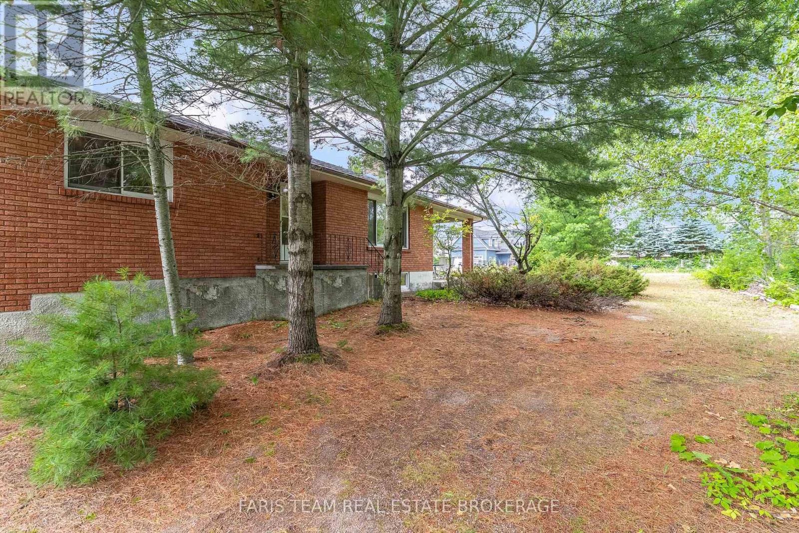 29 Lorrie Crescent, Tiny, Ontario  L0L 2T0 - Photo 4 - S13249642