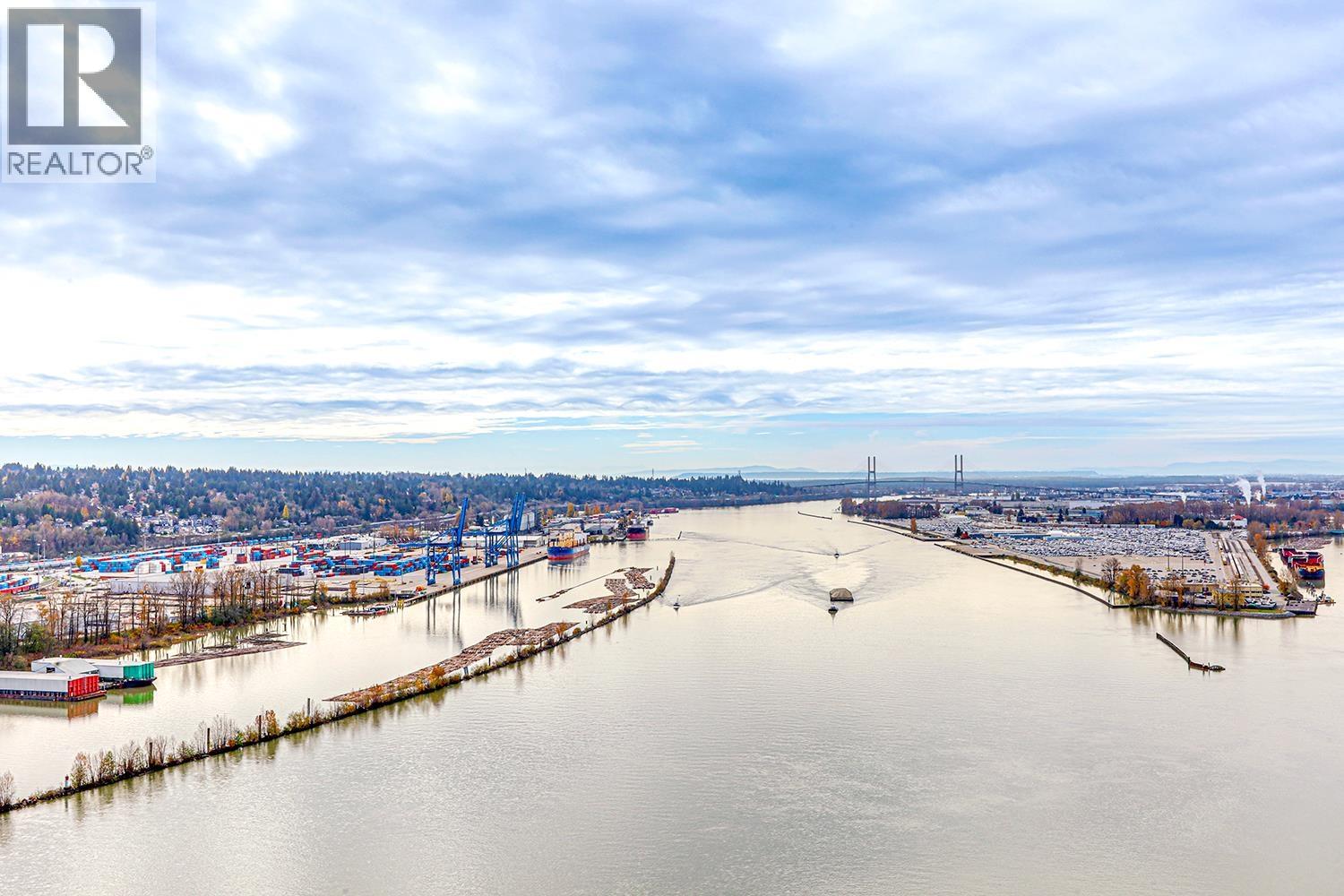Pier West (tower 2 East Tower)