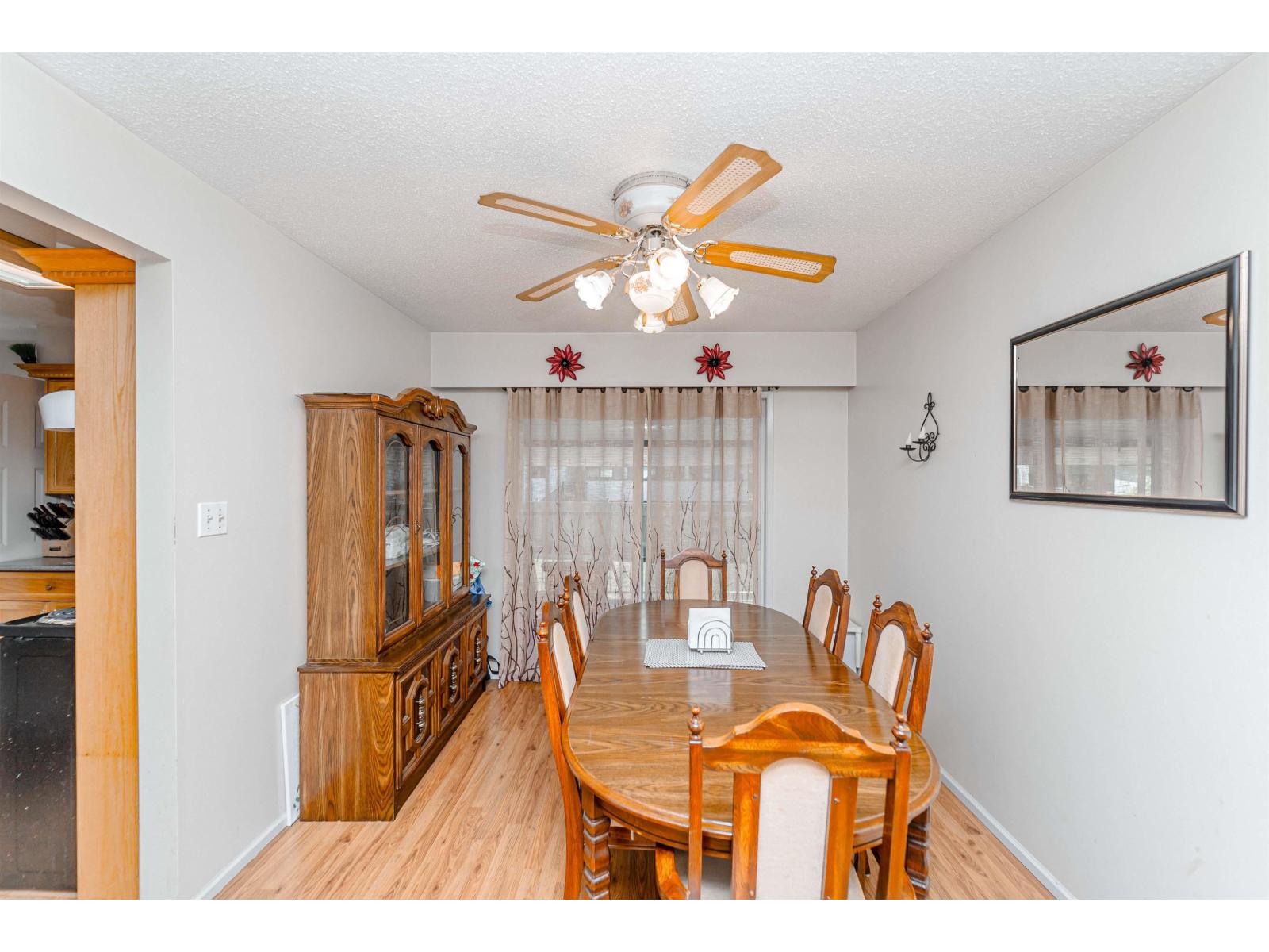 2104 Bakerview Street, Abbotsford, British Columbia  V2T 3B1 - Photo 10 - R3132070
