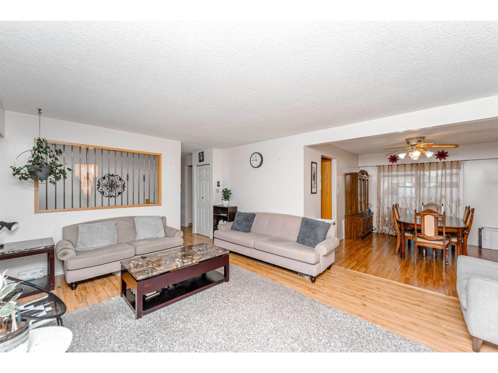 2104 Bakerview Street, Abbotsford, British Columbia  V2T 3B1 - Photo 9 - R3132070