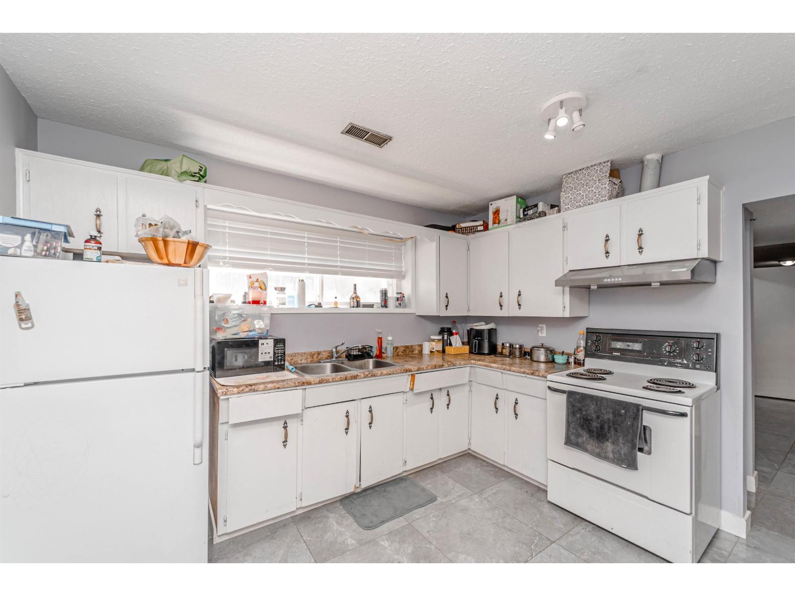 2104 Bakerview Street, Abbotsford, British Columbia  V2T 3B1 - Photo 31 - R3132070
