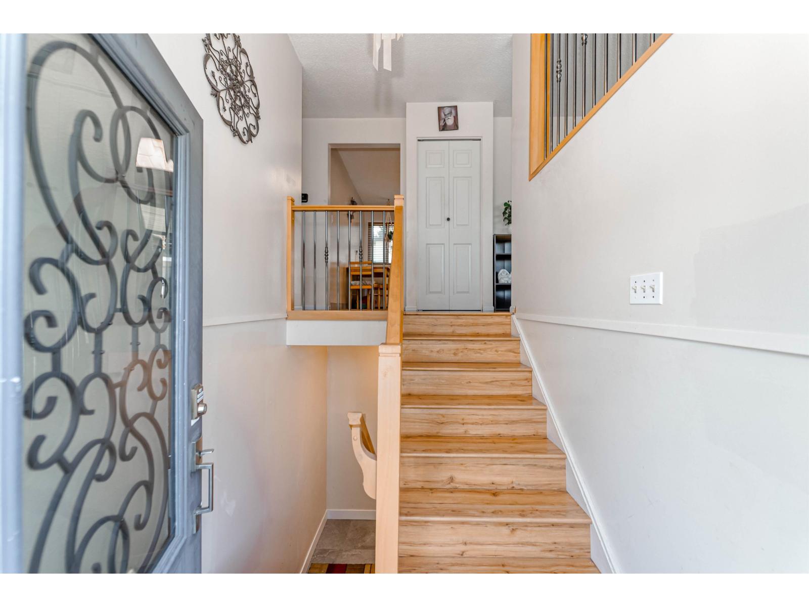 2104 Bakerview Street, Abbotsford, British Columbia  V2T 3B1 - Photo 6 - R3132070