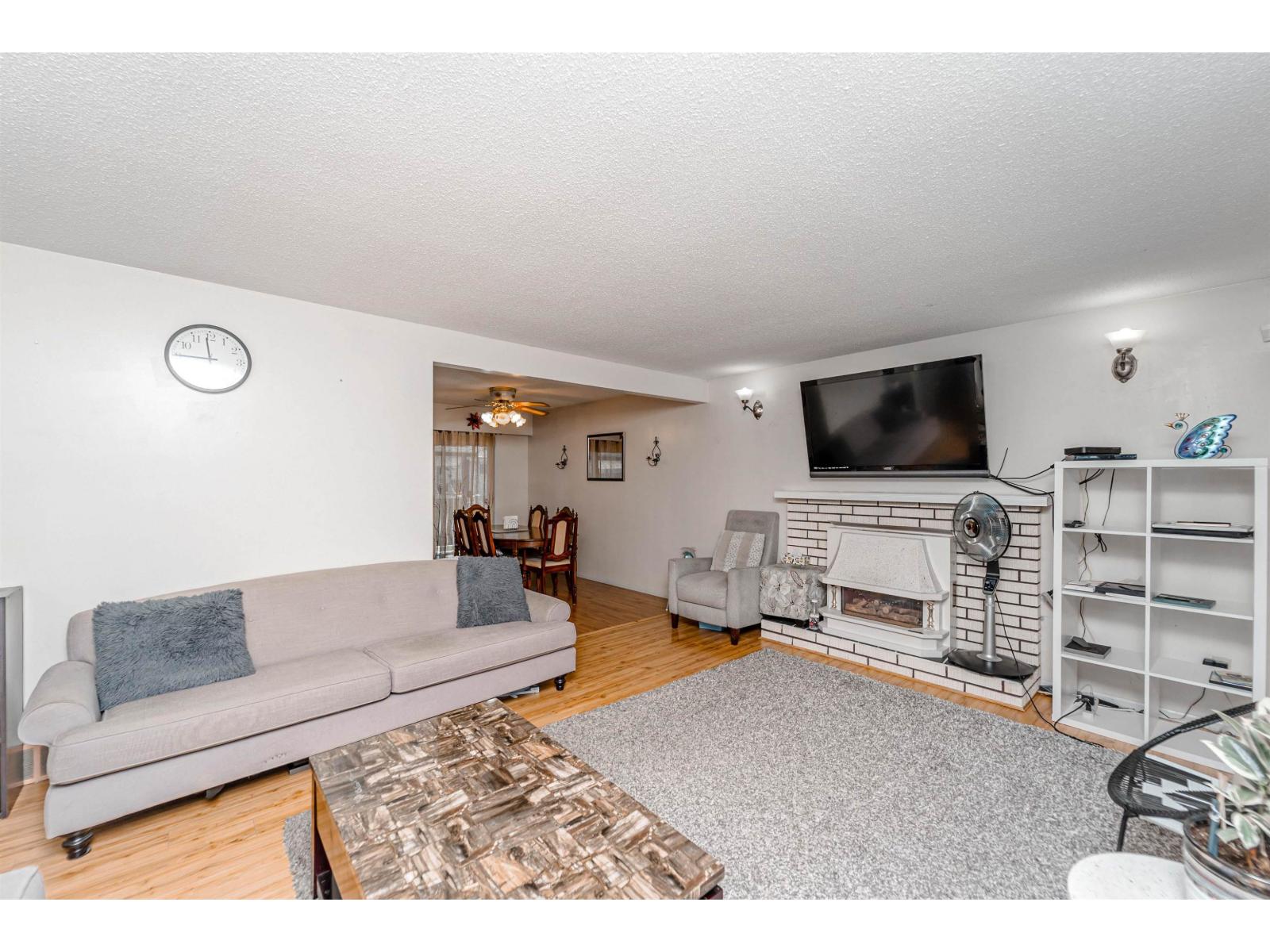 2104 Bakerview Street, Abbotsford, British Columbia  V2T 3B1 - Photo 8 - R3132070