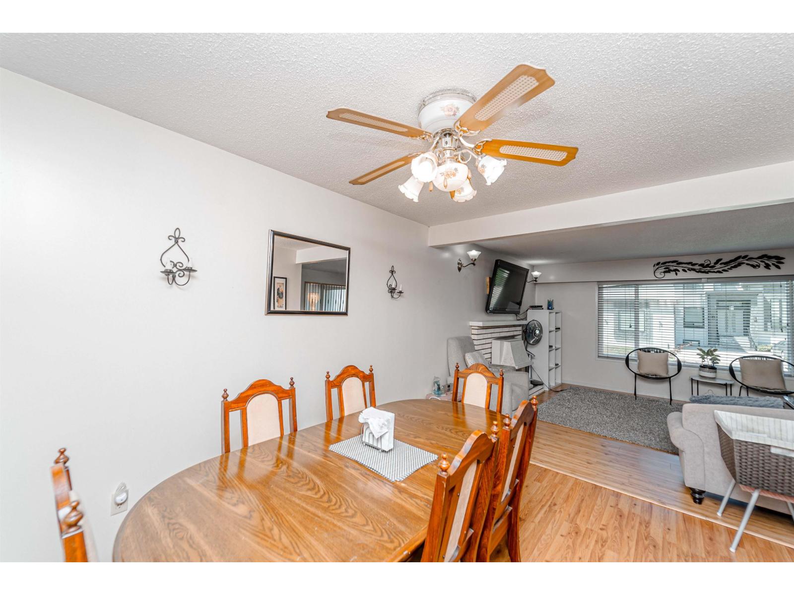 2104 Bakerview Street, Abbotsford, British Columbia  V2T 3B1 - Photo 11 - R3132070