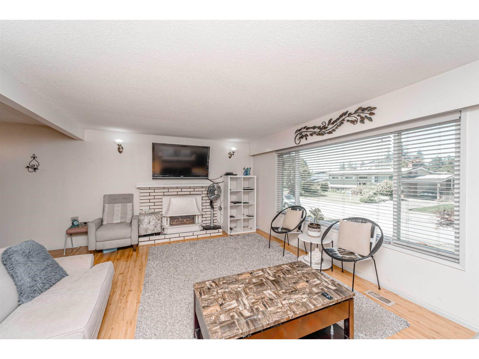 2104 Bakerview Street, Abbotsford, British Columbia  V2T 3B1 - Photo 7 - R3132070