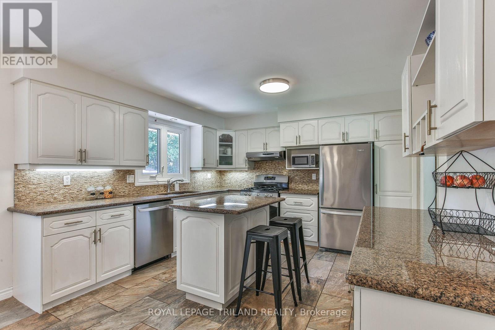 22 York Street, Middlesex Centre, Ontario  N0L 1E0 - Photo 8 - X13249864