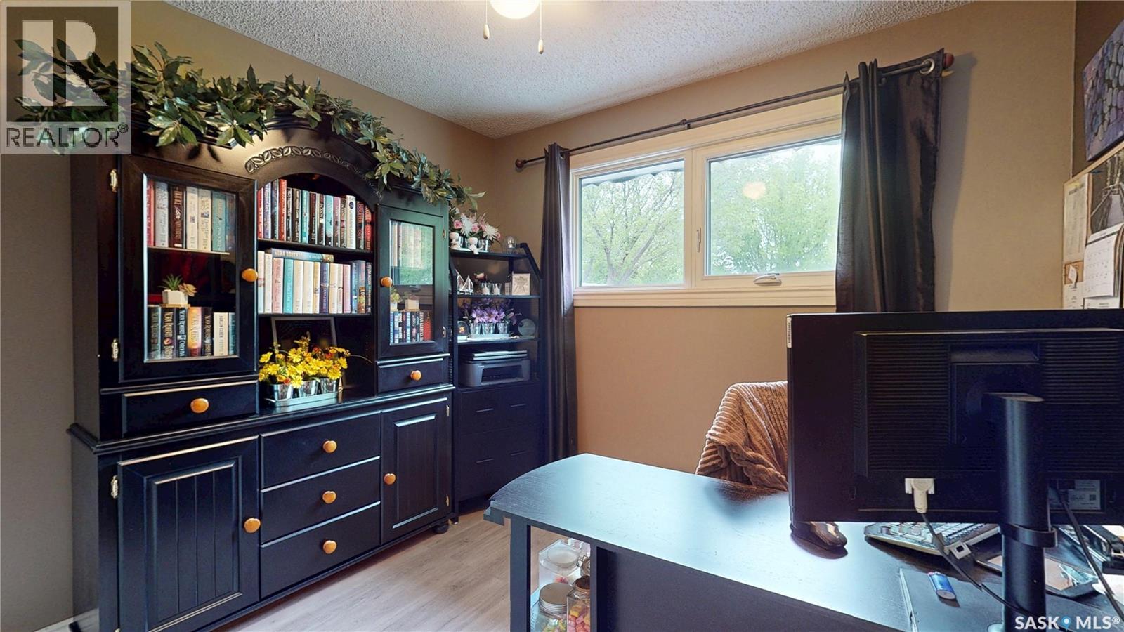 255 Litzenberger Crescent, Regina, Saskatchewan  S4R 7A2 - Photo 32 - SK038456