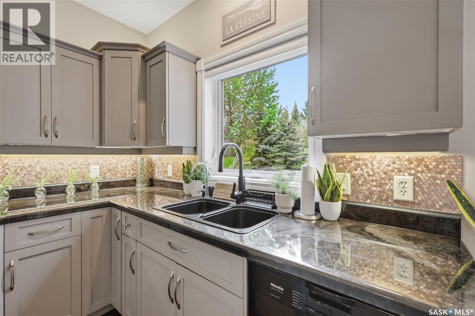 315 Adaskin Cove, Saskatoon, Saskatchewan  S7N 4P3 - Photo 14 - SK038354