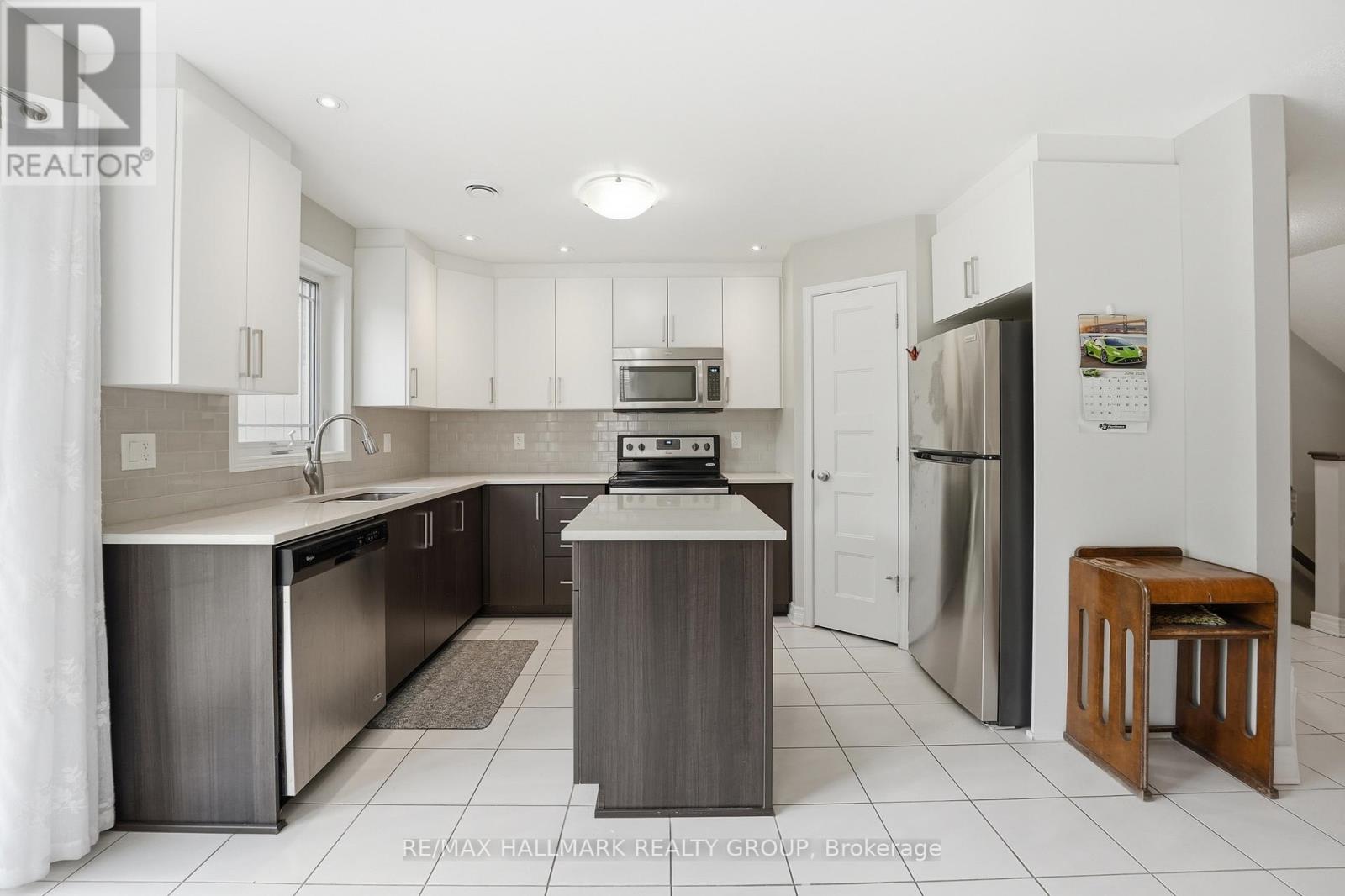 33 - 670 Danaca Private, Ottawa, Ontario  K1K 2V7 - Photo 4 - X13249754