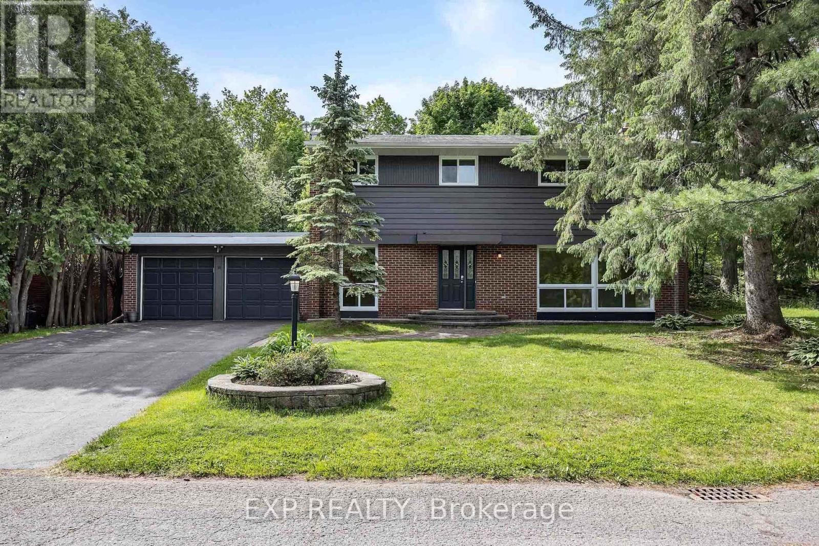 14 CARR CRESCENT, Ottawa, Ontario