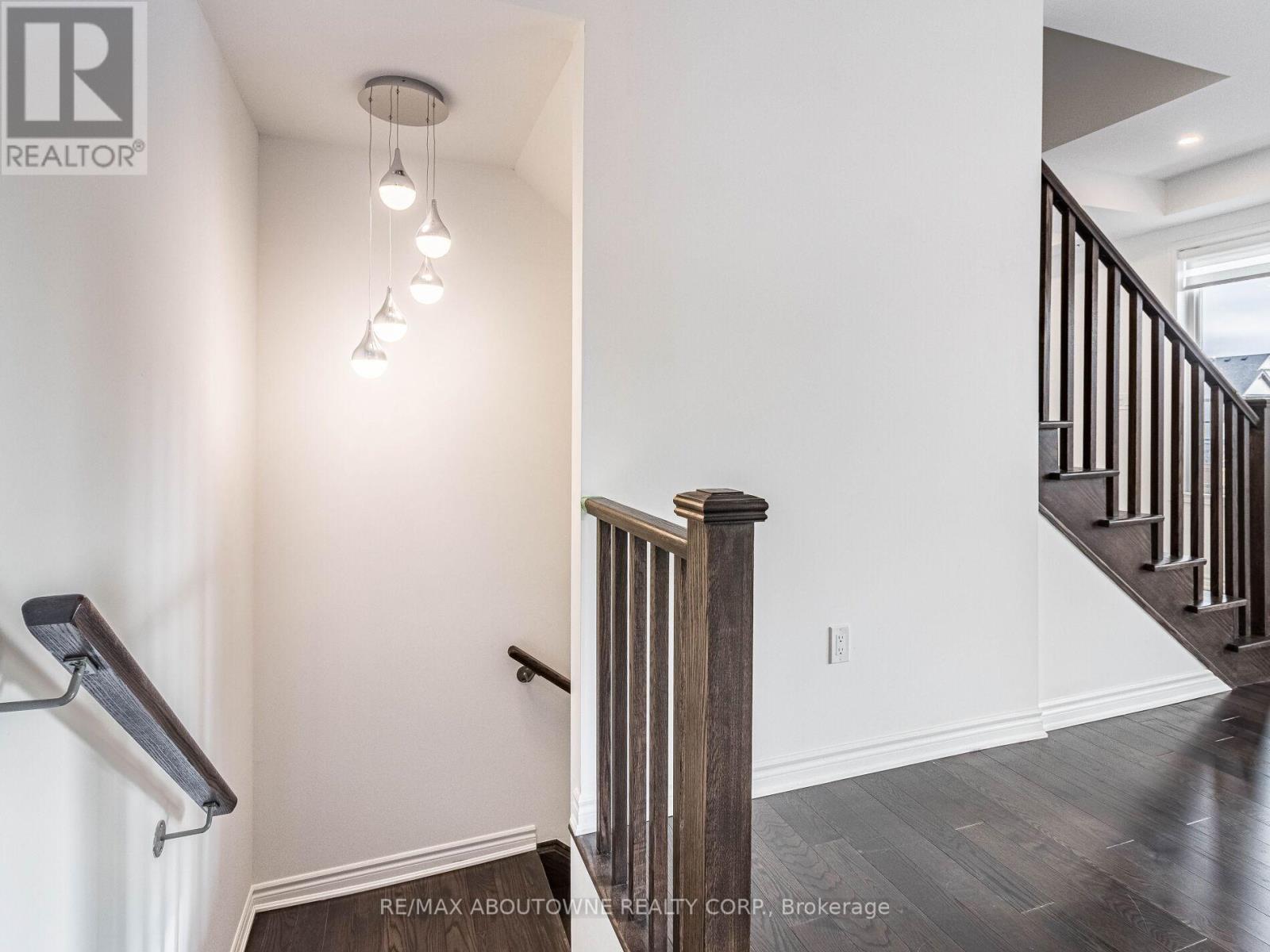 3001 Duggan Trail, Oakville, Ontario  L6H 7X1 - Photo 12 - W13249408