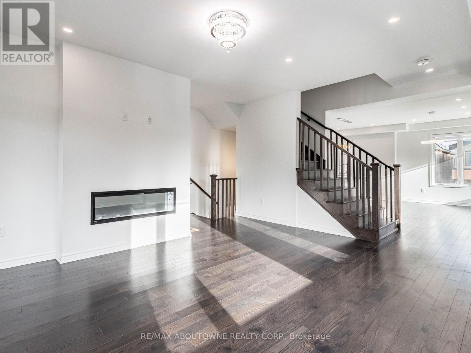 3001 Duggan Trail, Oakville, Ontario  L6H 7X1 - Photo 14 - W13249408