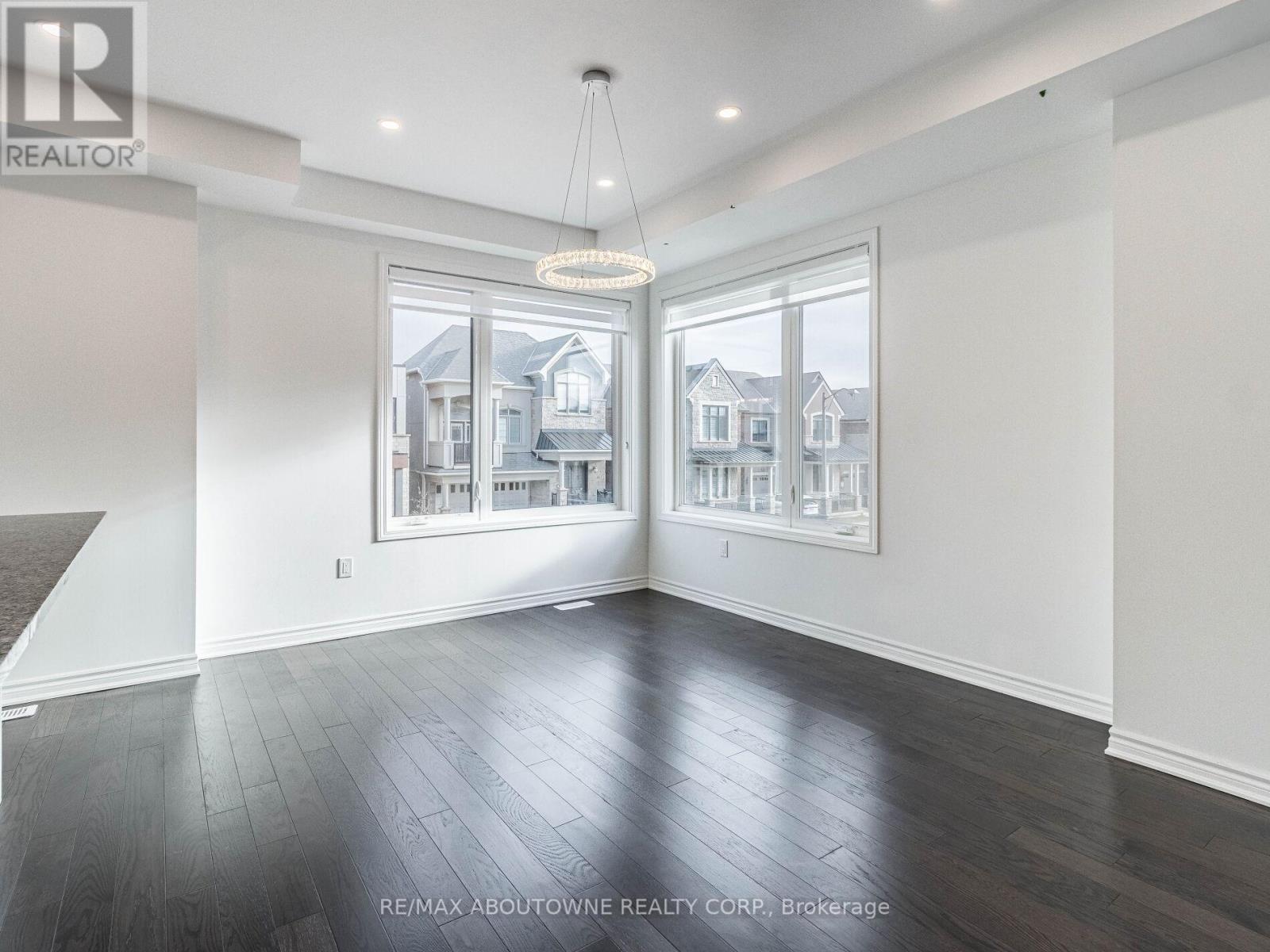3001 Duggan Trail, Oakville, Ontario  L6H 7X1 - Photo 17 - W13249408