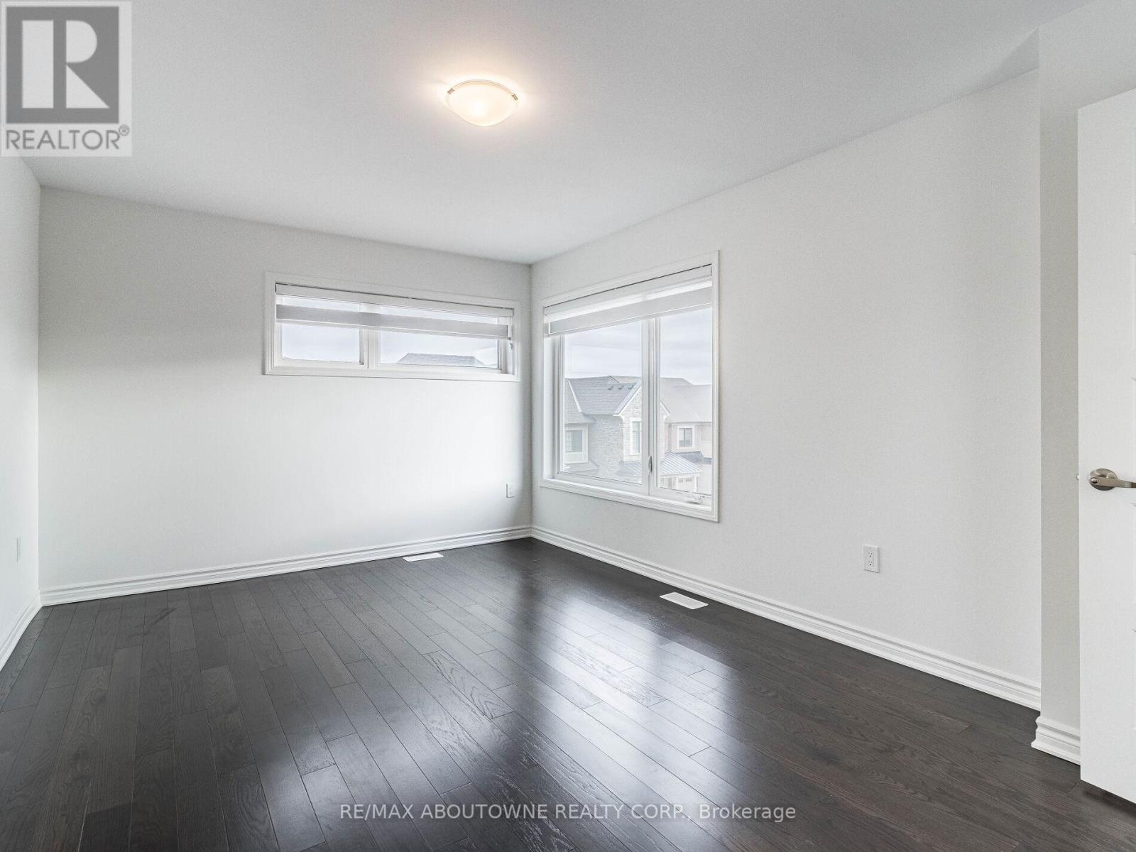 3001 Duggan Trail, Oakville, Ontario  L6H 7X1 - Photo 25 - W13249408