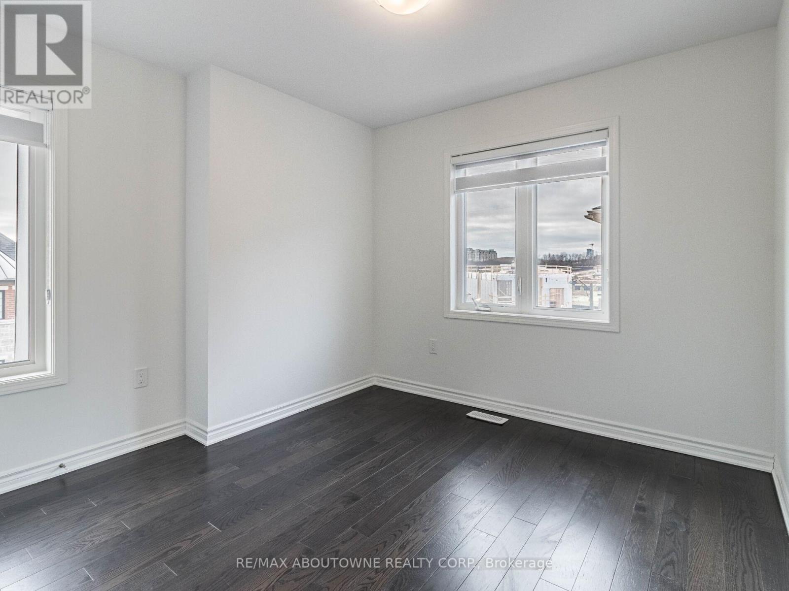 3001 Duggan Trail, Oakville, Ontario  L6H 7X1 - Photo 33 - W13249408