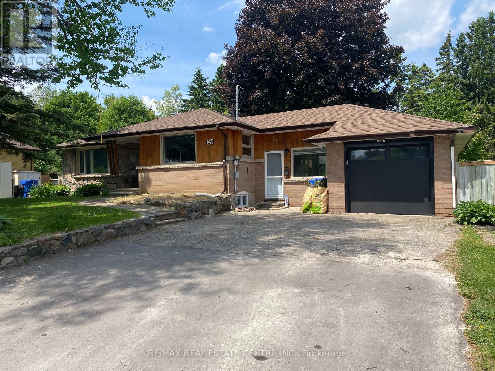 29 Victoria Street, Orangeville, Ontario  L9W 1X1 - Photo 2 - W13249492