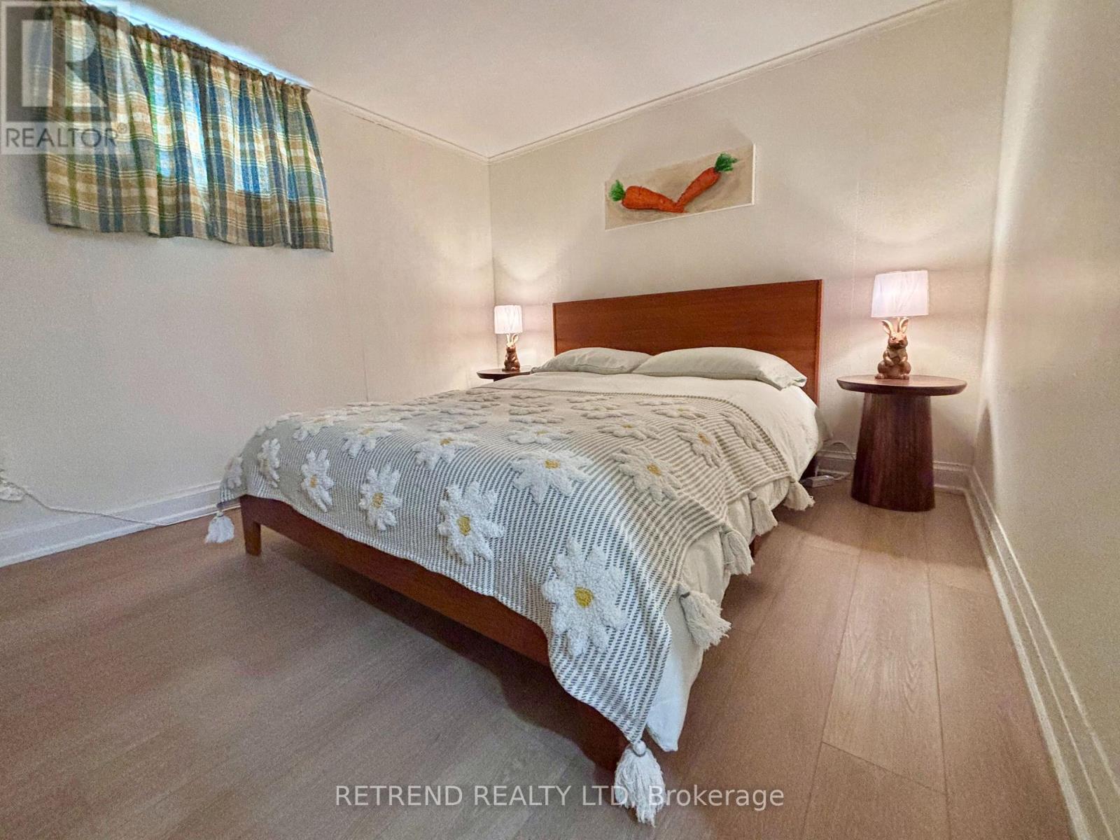 Lower - 260 Ranee Avenue, Toronto, Ontario  M6A 1N6 - Photo 10 - W13249522
