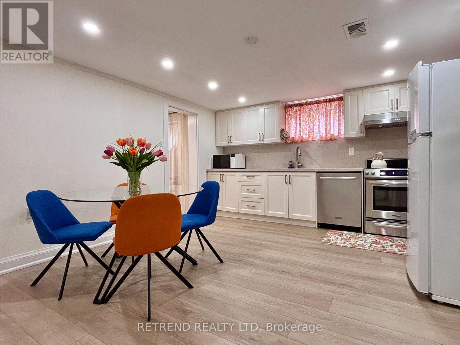 Lower - 260 Ranee Avenue, Toronto, Ontario  M6A 1N6 - Photo 2 - W13249522