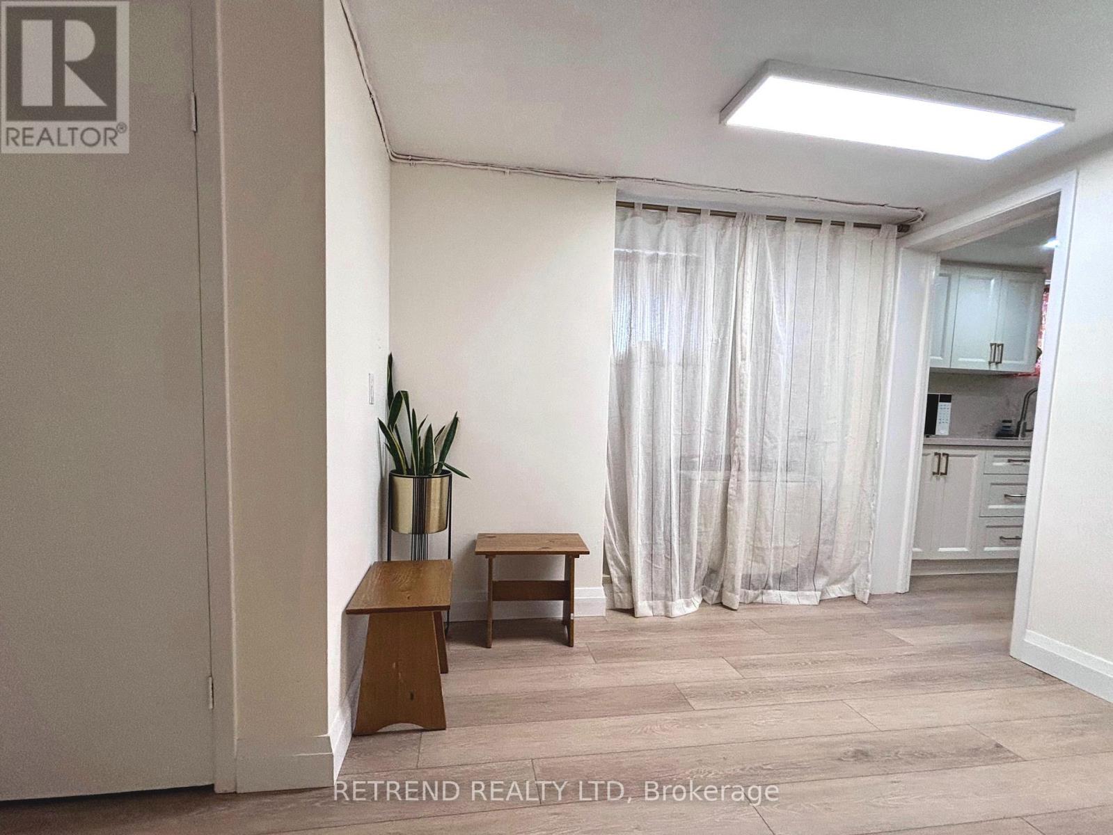 Lower - 260 Ranee Avenue, Toronto, Ontario  M6A 1N6 - Photo 20 - W13249522