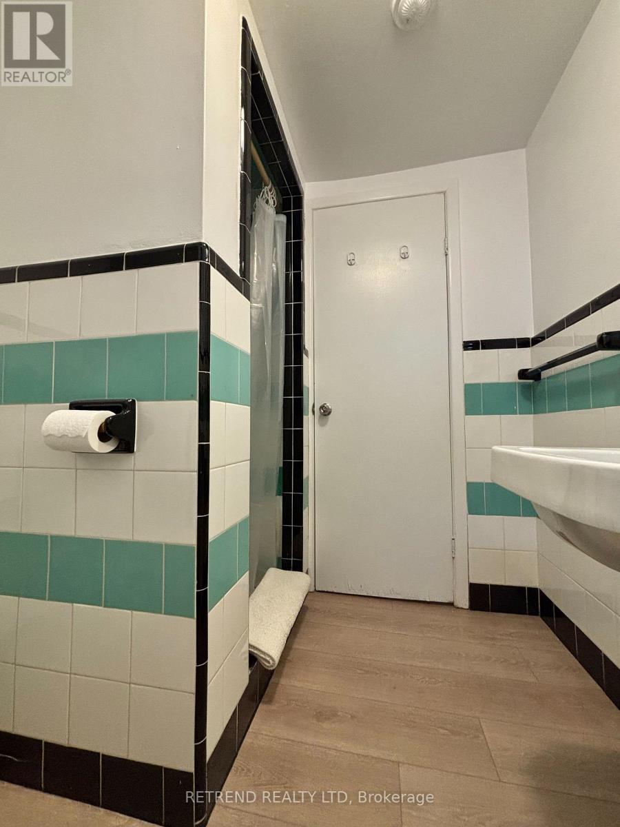 Lower - 260 Ranee Avenue, Toronto, Ontario  M6A 1N6 - Photo 27 - W13249522