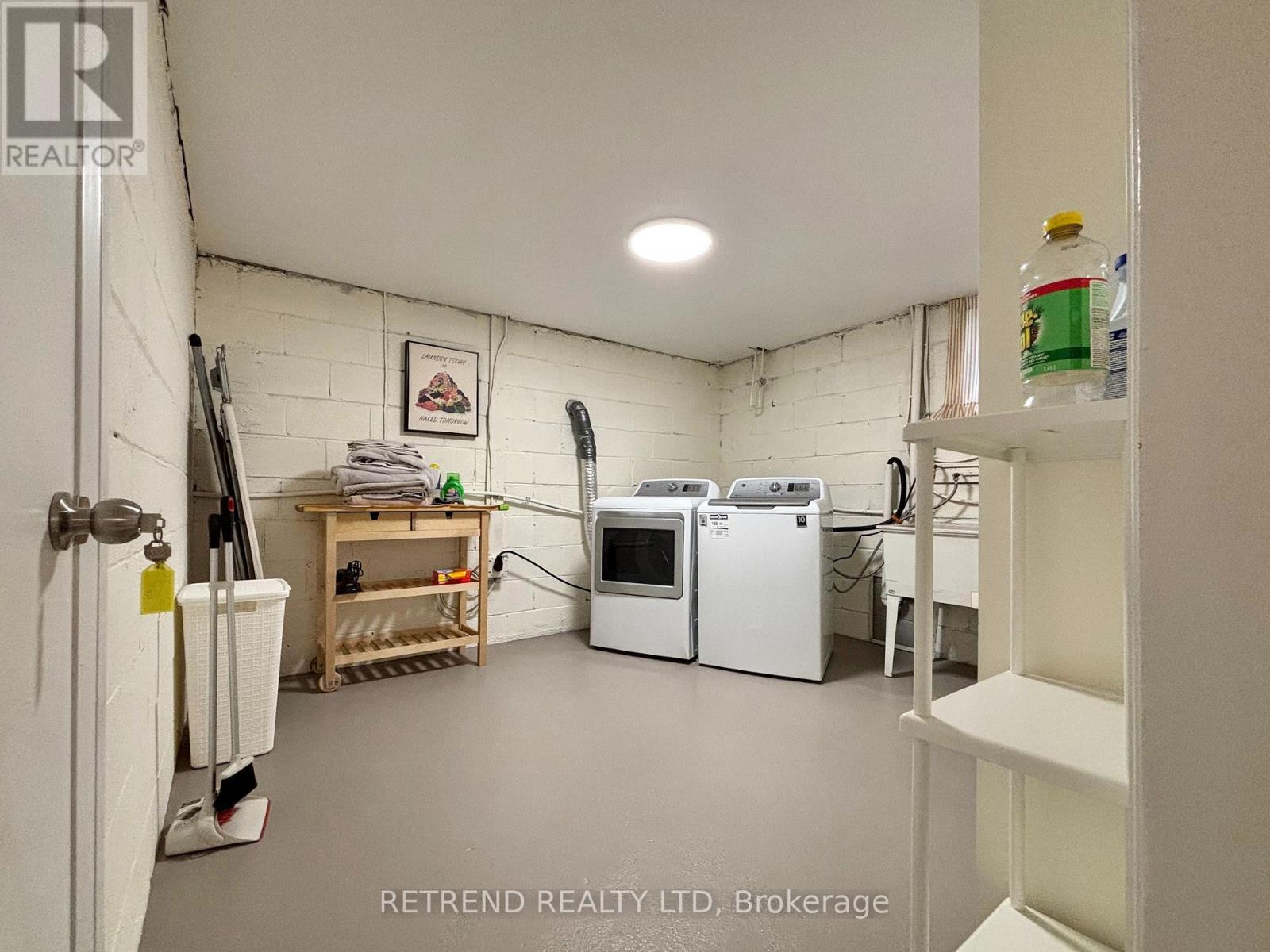 Lower - 260 Ranee Avenue, Toronto, Ontario  M6A 1N6 - Photo 31 - W13249522