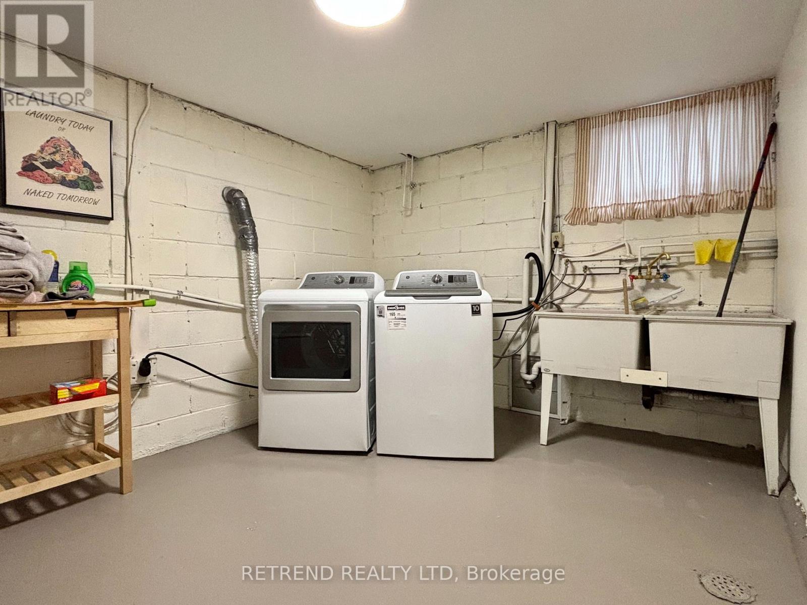Lower - 260 Ranee Avenue, Toronto, Ontario  M6A 1N6 - Photo 32 - W13249522