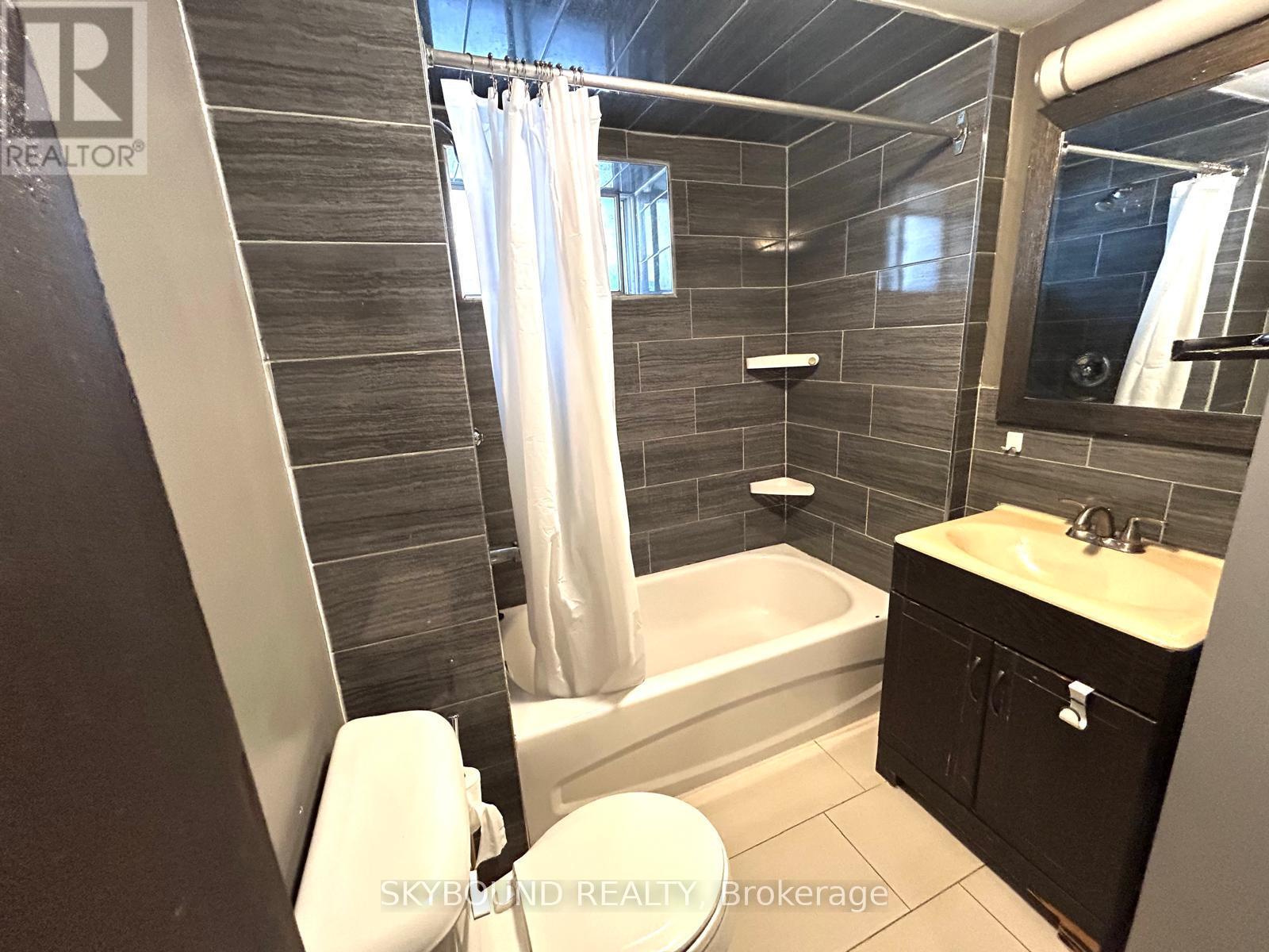Basement - 354 St Johns Road, Toronto, Ontario  M6S 2K7 - Photo 7 - W13249646