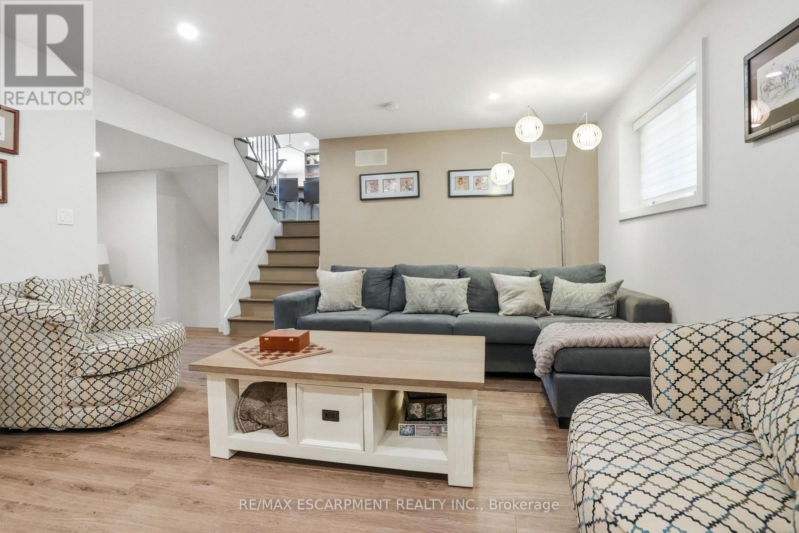 570 Rosedale Crescent, Burlington, Ontario  L7N 2T1 - Photo 24 - W13249660