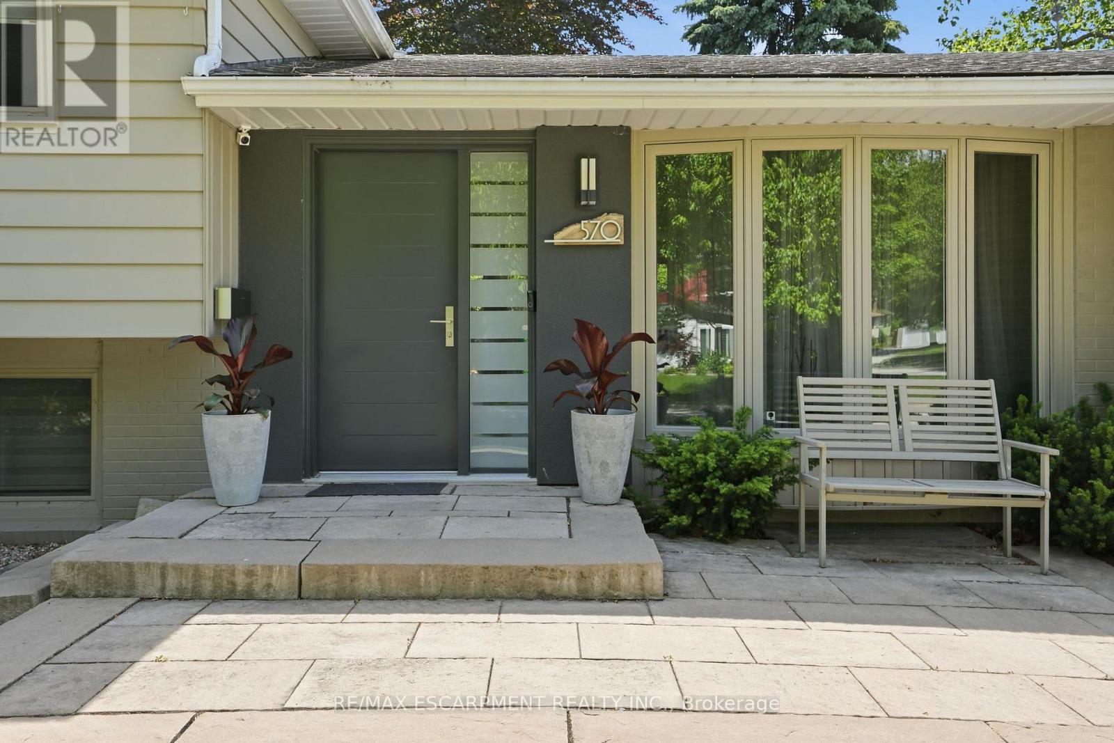 570 Rosedale Crescent, Burlington, Ontario  L7N 2T1 - Photo 4 - W13249660
