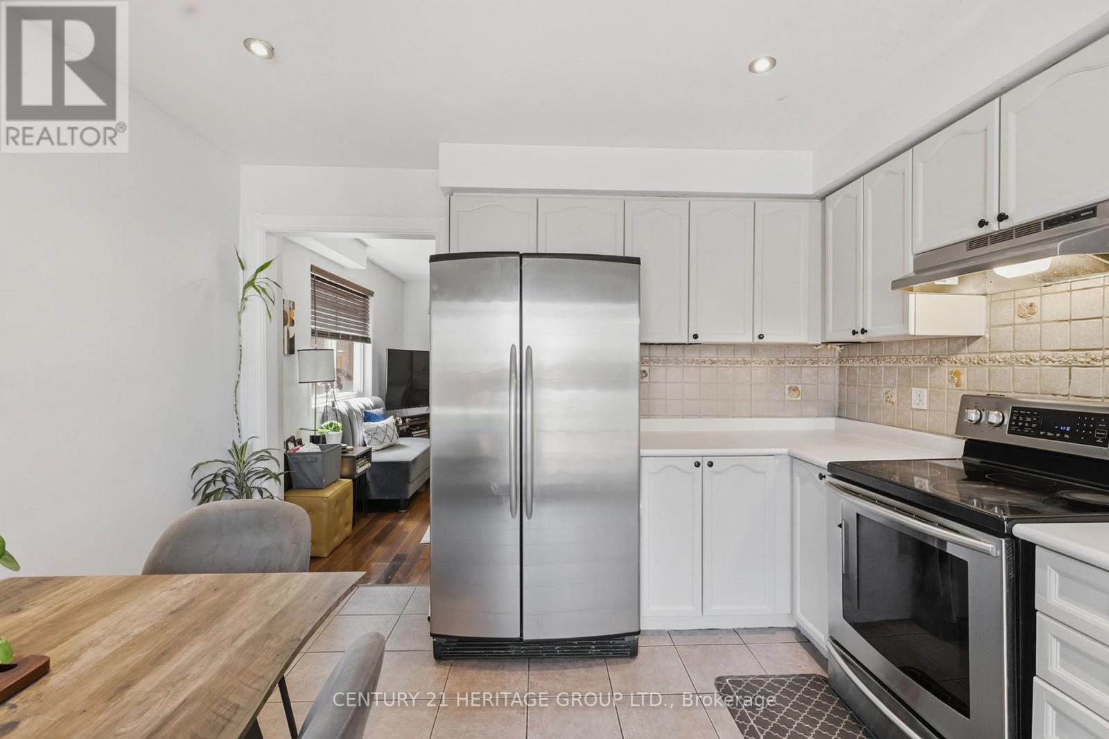 8 Caruso Drive, Brampton, Ontario  L6Y 5B1 - Photo 9 - W13249676